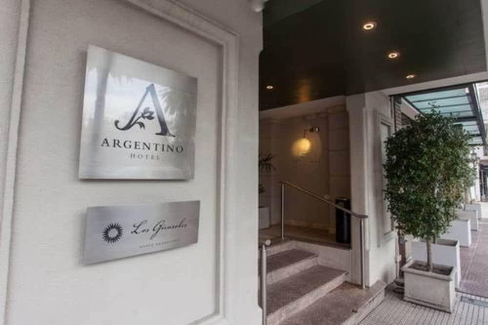 Argentino Hotel Mendoza Exterior photo
